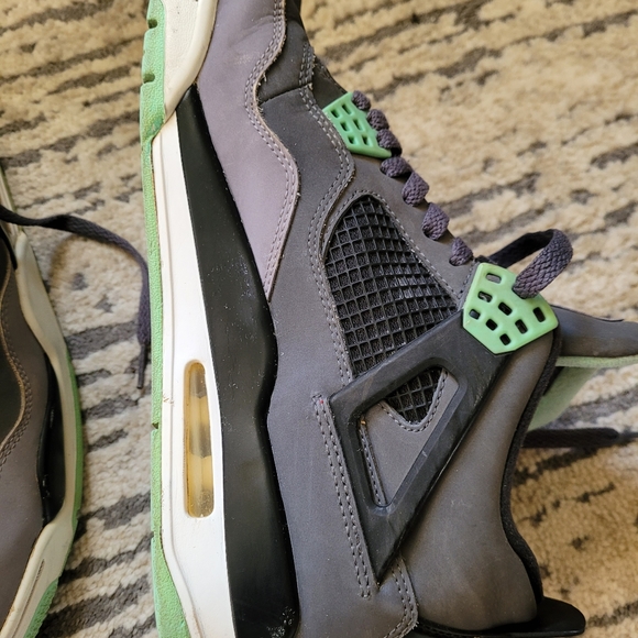 Nike Air Jordan 4 Retro 'Green Glow' Size 10 - Picture 6 of 12